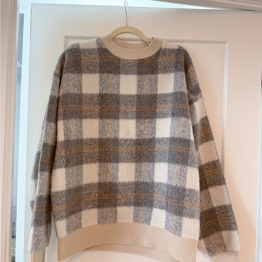 OAK + FORT Plaid Sweater in Gray and Cream
